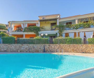 Casa Cala Sardegna Budoni Residence con Piscina