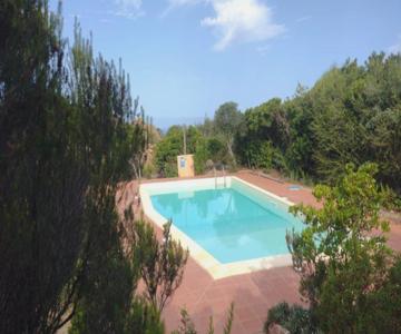 Casa Azul villa e piscina relax Costa Paradiso Sardegna