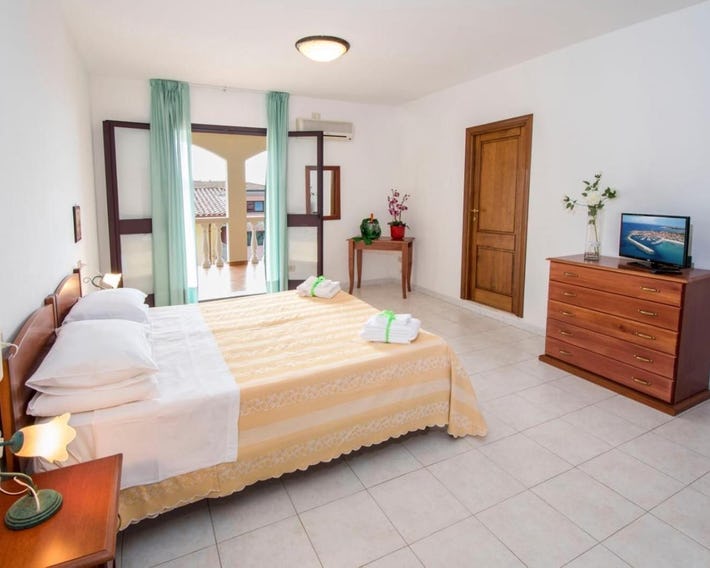Hotel Smeraldo AFFITTA CAMERE