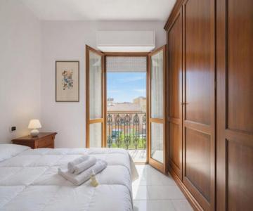 Dimoras 3BR City Center Balcony & Parking SF