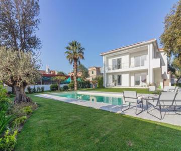 Villa Mary