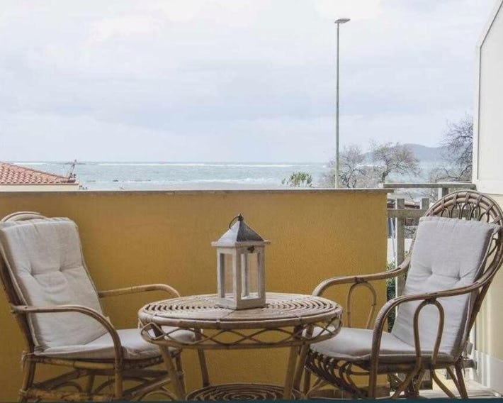 Bilocale Fronte Mare Sparaglione