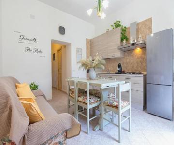 Viviana's Holiday Home