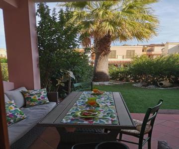 Villetta Con Giardino In Residence In Centro