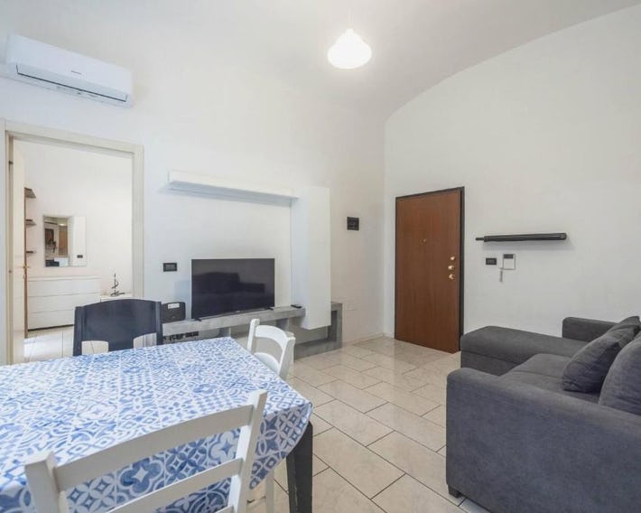 Maison Marisa, by Short Holidays