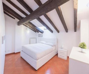 Beautiful Penthouse In City Center With Balcony