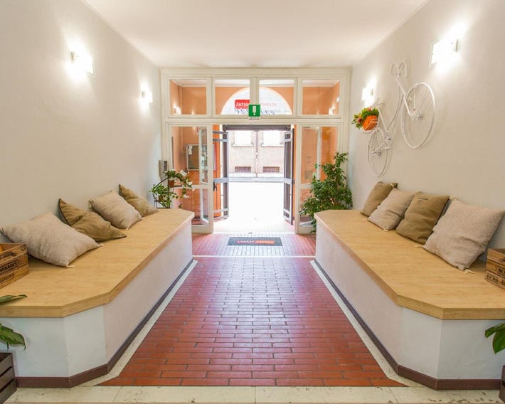 Student's Hostel Estense