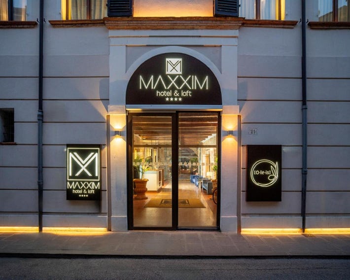 Maxxim Hotel