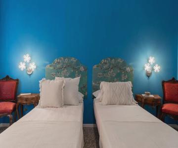 GuestHost - Un tocco di Blu - La Vegra Apartment