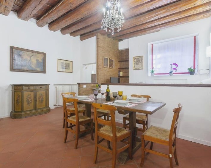 GuestHost - Center ZTL Lovely Apartment