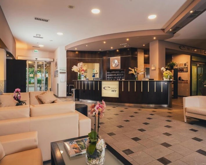 Euro Hotel