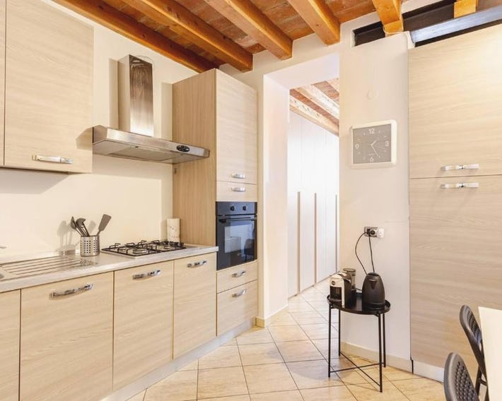Artistic Urban Apartment