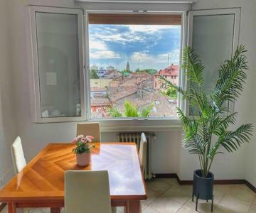 BELLAVISTA , Bright and Stylish Two Bedroom Apartment in the Historic Center