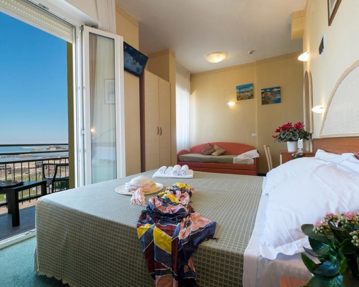 Hotel Crosal
