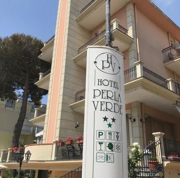 Hotel Perla Verde