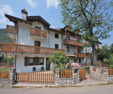 Studio Albergo Diffuso - Cjasa De Pagnocca By Interhome