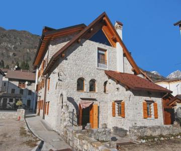 Apartment Albergo Diffuso - Cjasa Ustin-1 By Interhome