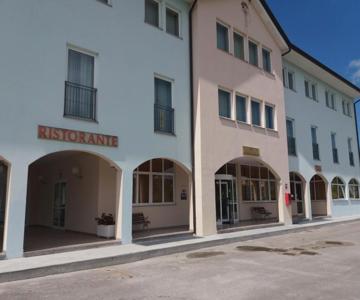 RistHotel Airport