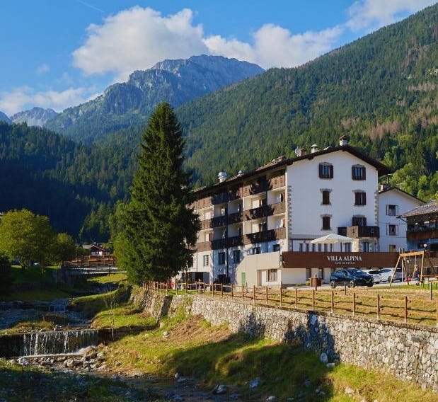 Villa Alpina Hotel