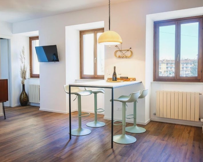 Villa Denis - Stylisches Premium Altstadt-Apartment mit Hafenblick & 2 Bädern