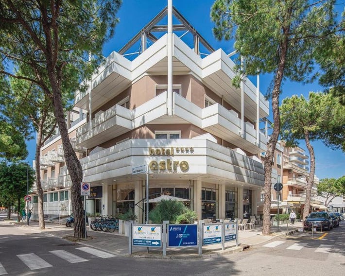 Hotel Astro