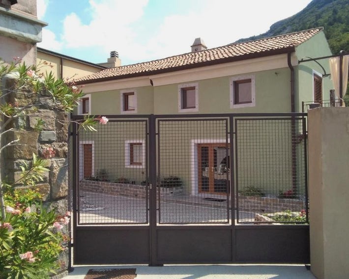 Camere B81 di Strain Neva