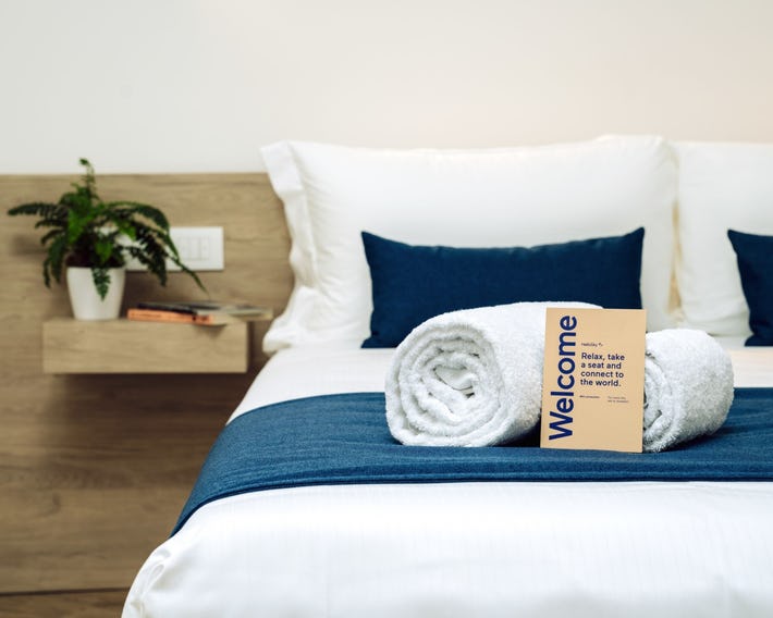 The HelloSky Air Rooms & Lounge