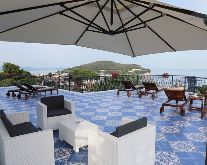 Gli Archi sul Mare