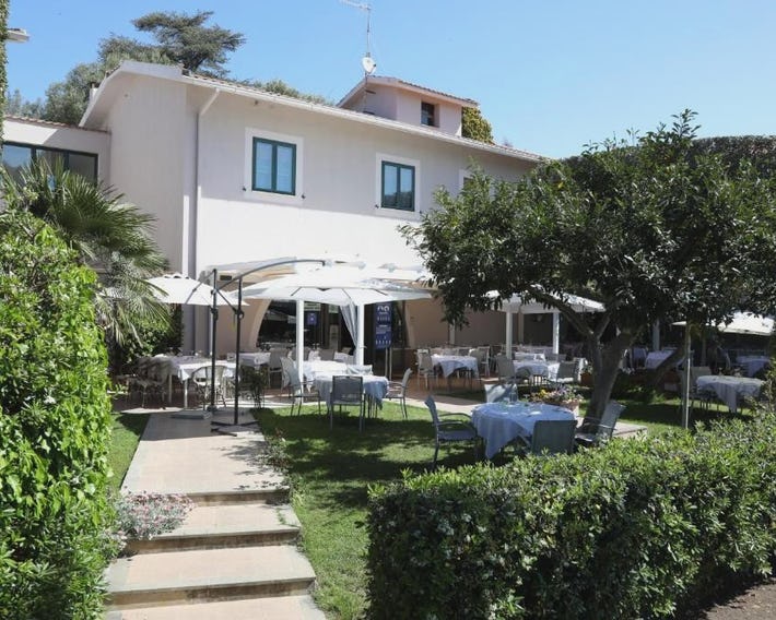 HOTEL VULCI