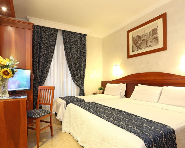 Adora Suite