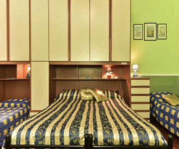 Nicole Rooms