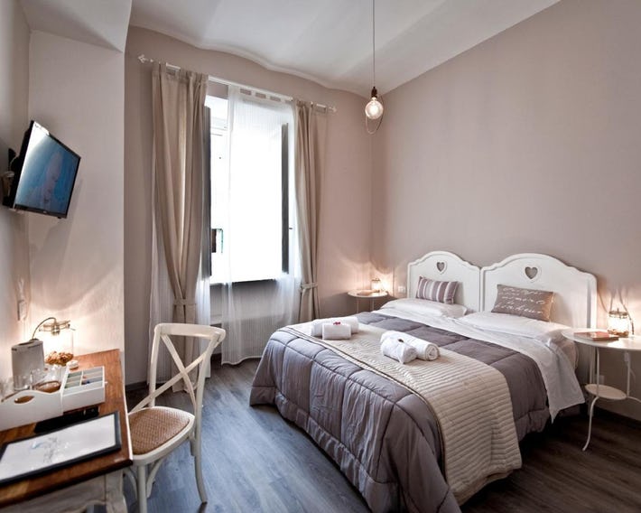 TinkerBell GuestHouse