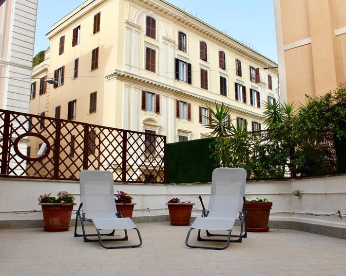 B&B Cult Roma Roof Garden