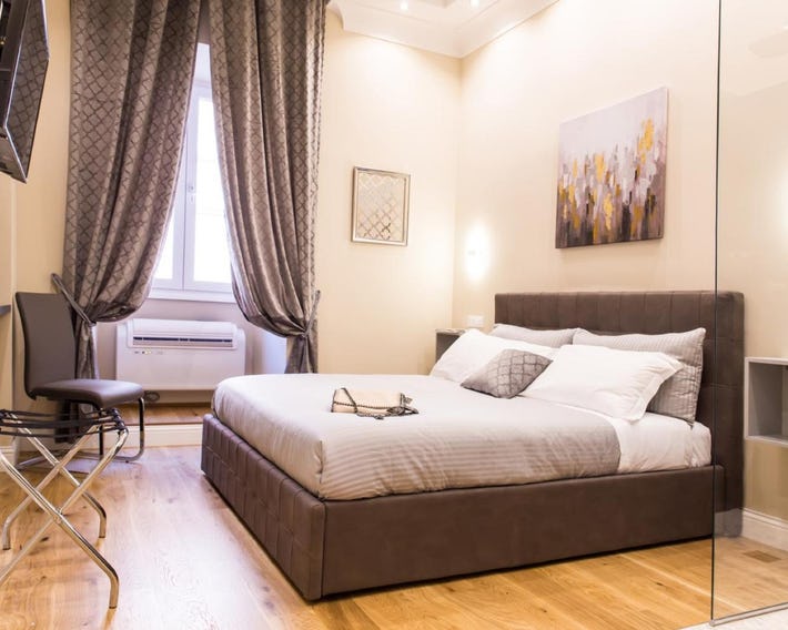 Nazionale Palace Suites