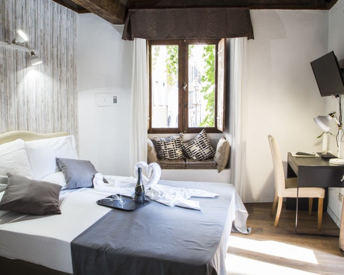 Do-Do Navona Suites