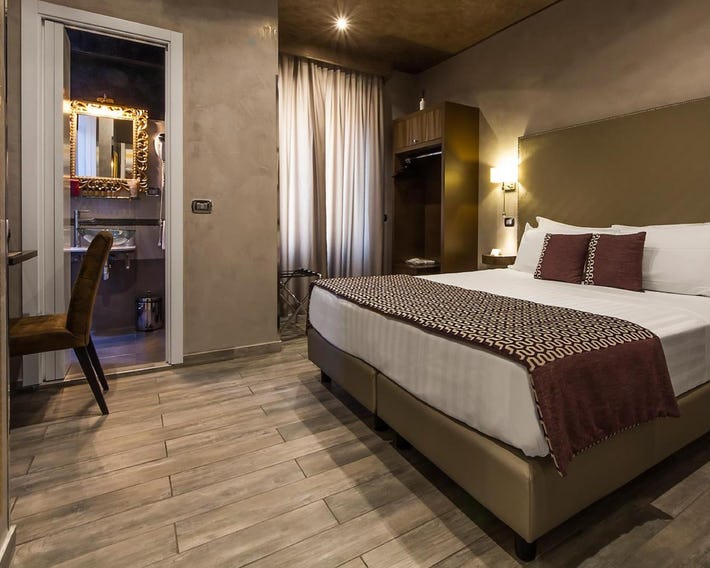 Vaticano Julia Guest House