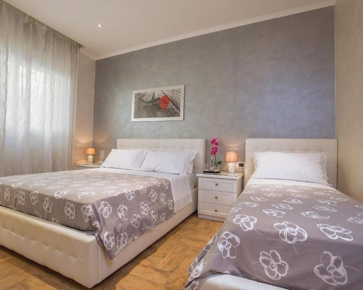 Starry Rome Guest House