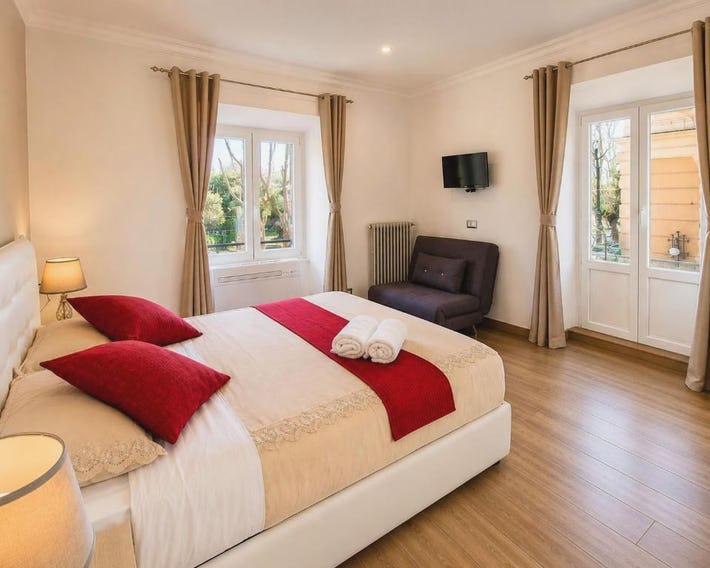 Giulya Guesthouse Hospety Group