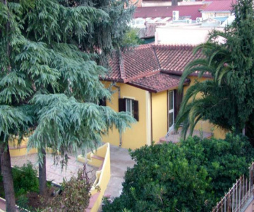 Roma Holiday Apartments