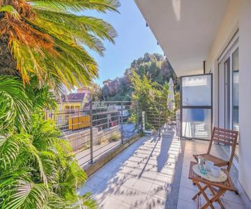 Beachy Vibes- 900m from the beach - Happy Rentals