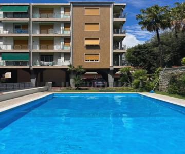 affascinante bilocale con piscina