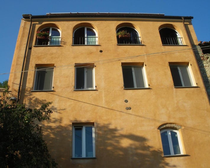 B&B Nelly G