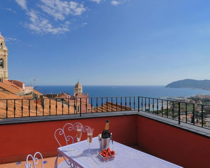 B&B Corallini