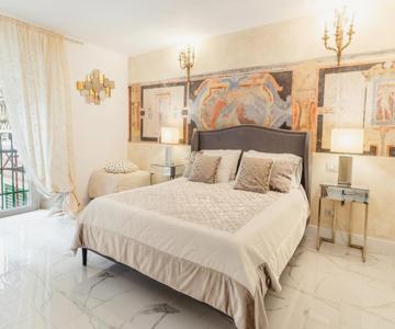 Luxury&Charme historical center