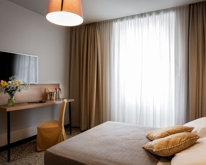 HNN Luxury Suites