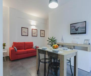 Home Holiday Lovely Apartment