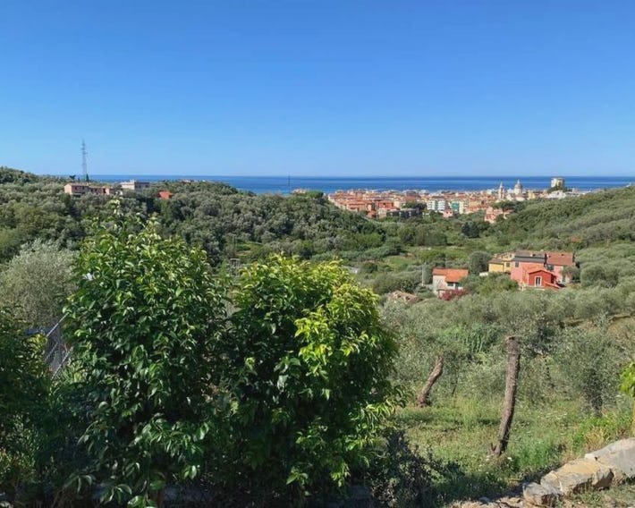 La Rosa dei Venti a 2 km dal mare di Lavagna