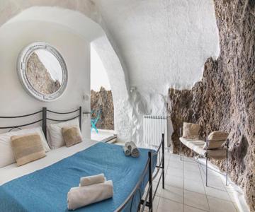 Pepita apartment , big window to the sea