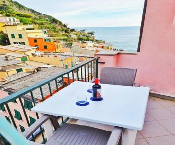 Good vibes penthouse Ca Lidia 5Terreholiday
