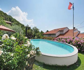 Barcollo House - Piscina nel verde